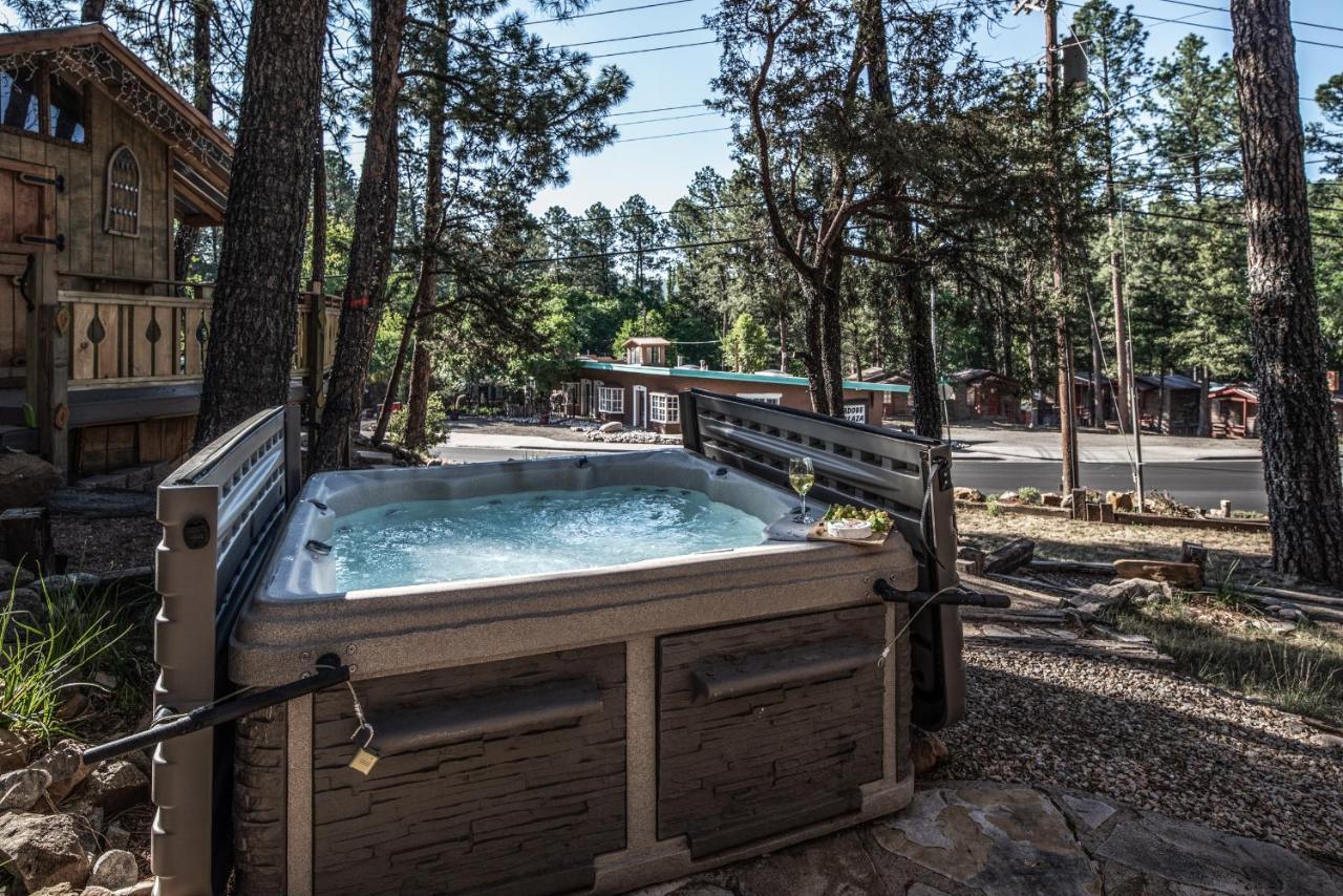 Sugar Butter Chalet, 2 Bedrooms, Wood Burning Stove, Hot Tub, Sleeps 6 Ruidoso Eksteriør bilde